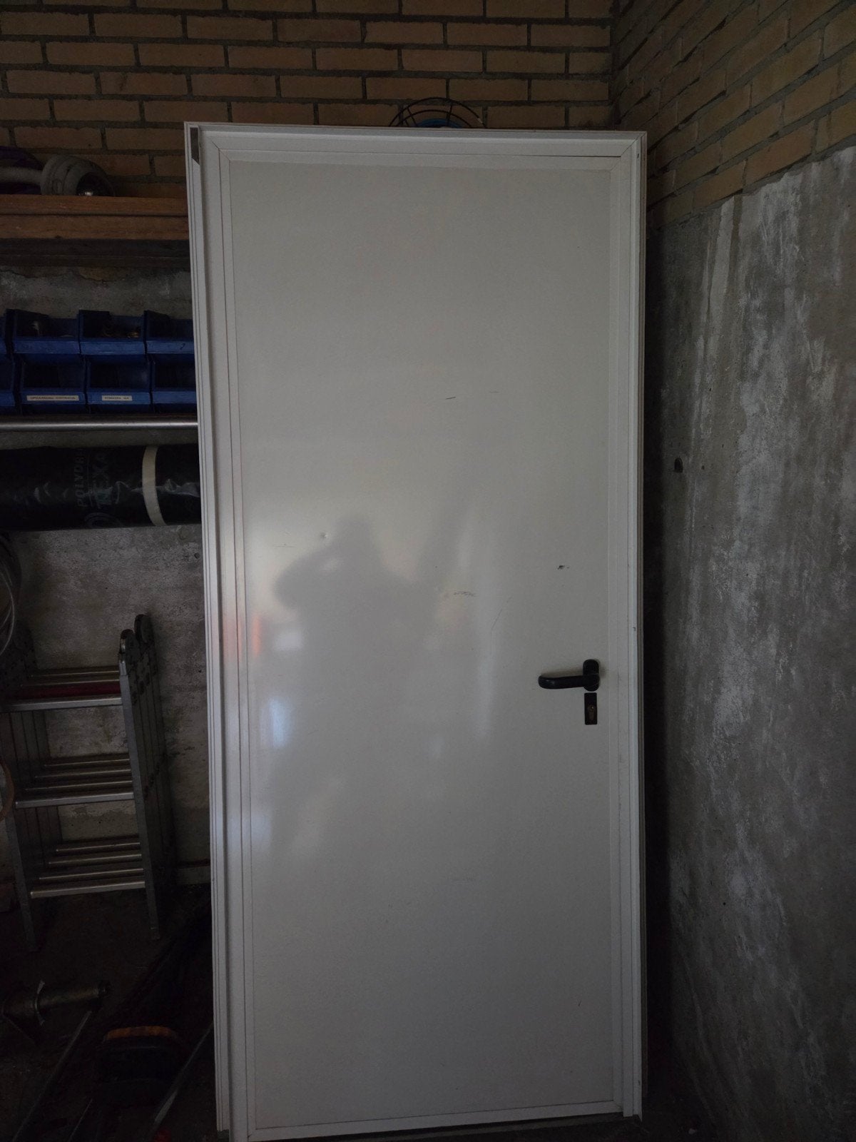 alluminium kozijn met deur 87x207cm, Ophalen, 80 tot 100 cm, Garagedeur, Zo goed als nieuw