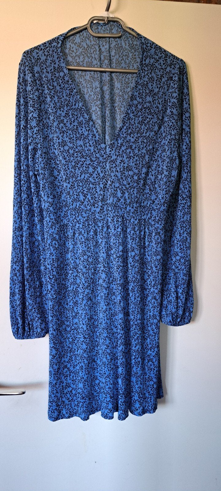 jurk blauw 44, Maat 42/44 (L), Ophalen of Verzenden, Zo goed als nieuw, Onder de knie