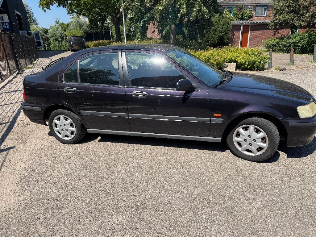 Honda Civic 1.5 I Vtec-e 1998 pirate Black, Auto's, Voorwielaandrijving, 40 €/maand, 4 cilinders, Zwart