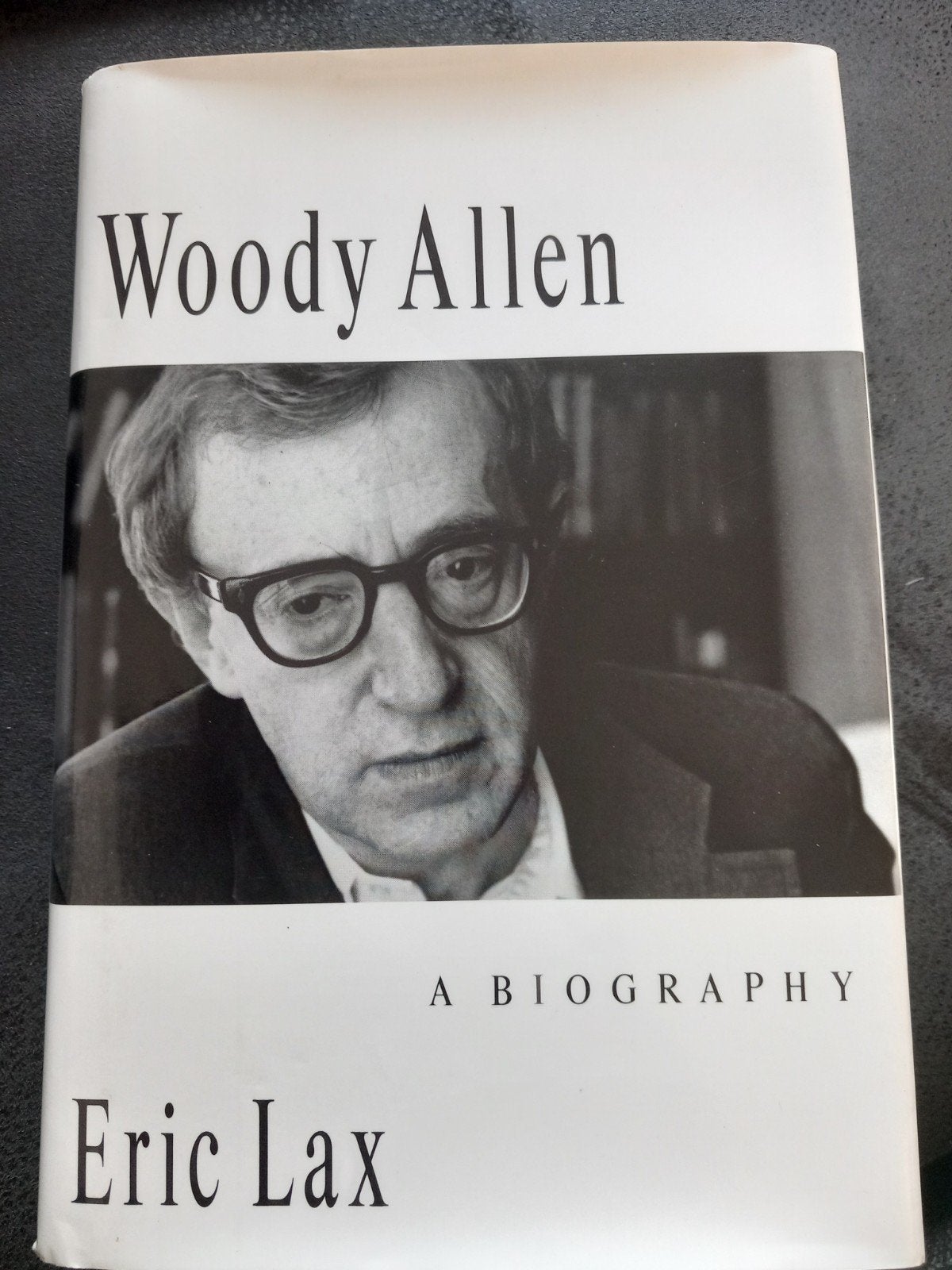 Boek: Alles wat je wilde weten over Woody Allen, Ophalen of Verzenden, Zo goed als nieuw, Eric Lax, Film, Tv en Media