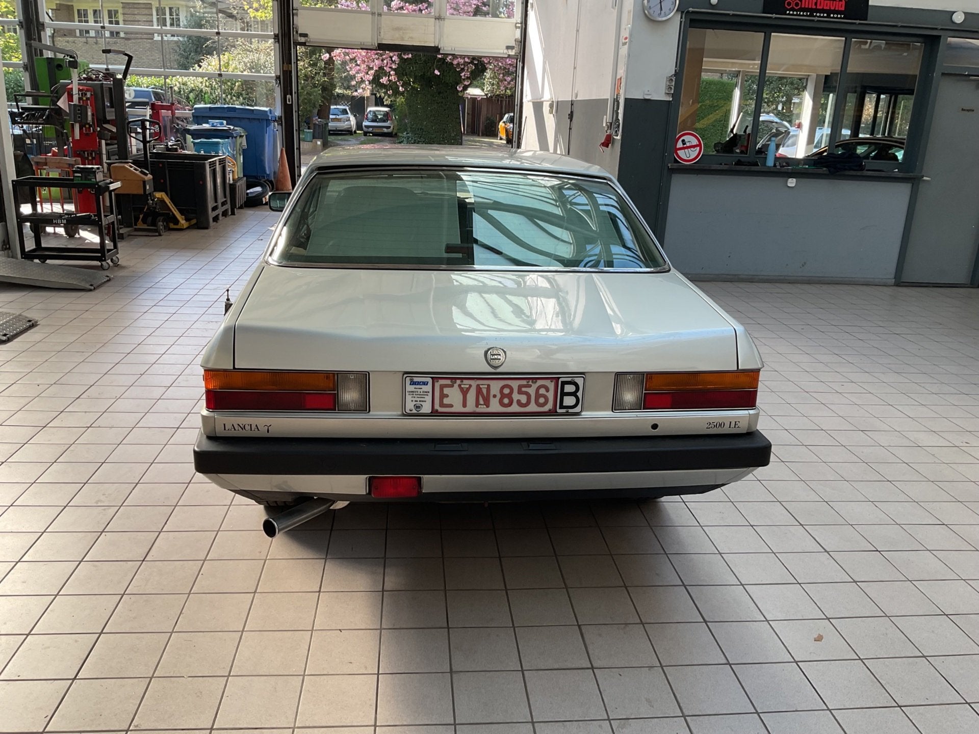Lancia Gamma Coupé 2500 Injectie, handbak, leer, origineel!, Auto's, Voorwielaandrijving, Dealer onderhouden, Gebruikt, Overige modellen