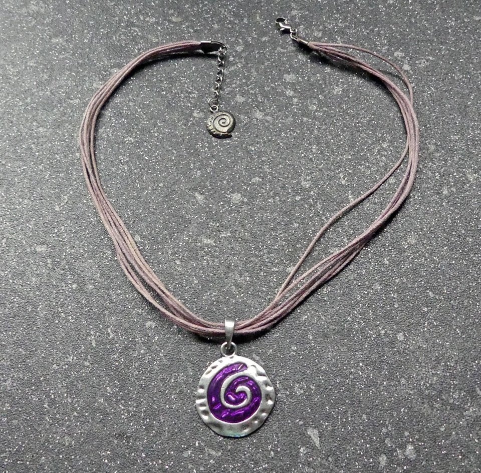 Ketting paars lila met paarse hanger zilver Kostibas Hellas, Overige materialen, Paars, Ophalen of Verzenden, Gebruikt