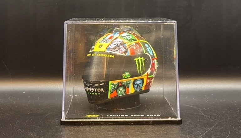 Valentino Rossi helm #46 Laguna Seca 2010 schaal 1:5, Overige merken, Nieuw, Ophalen of Verzenden, Groter dan 1:32