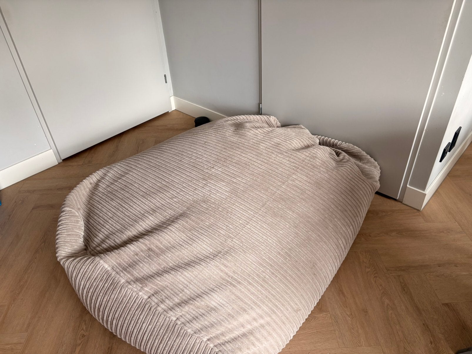 Big Bertha Grote Zitzak Bank Corduroy Mink, Ophalen, Zo goed als nieuw, Overige kleuren, Zitzak