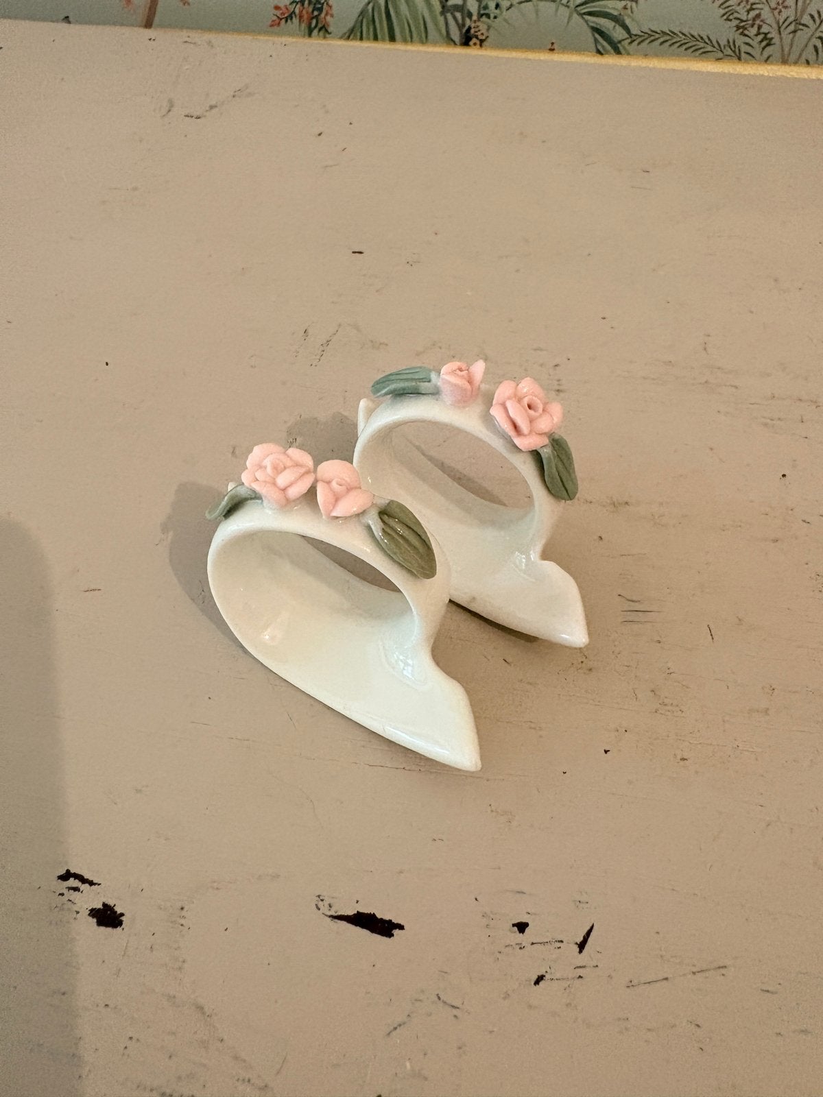 Vintage Porseleinen Servetringen met Roze Rozen (2 stuks), Ophalen of Verzenden