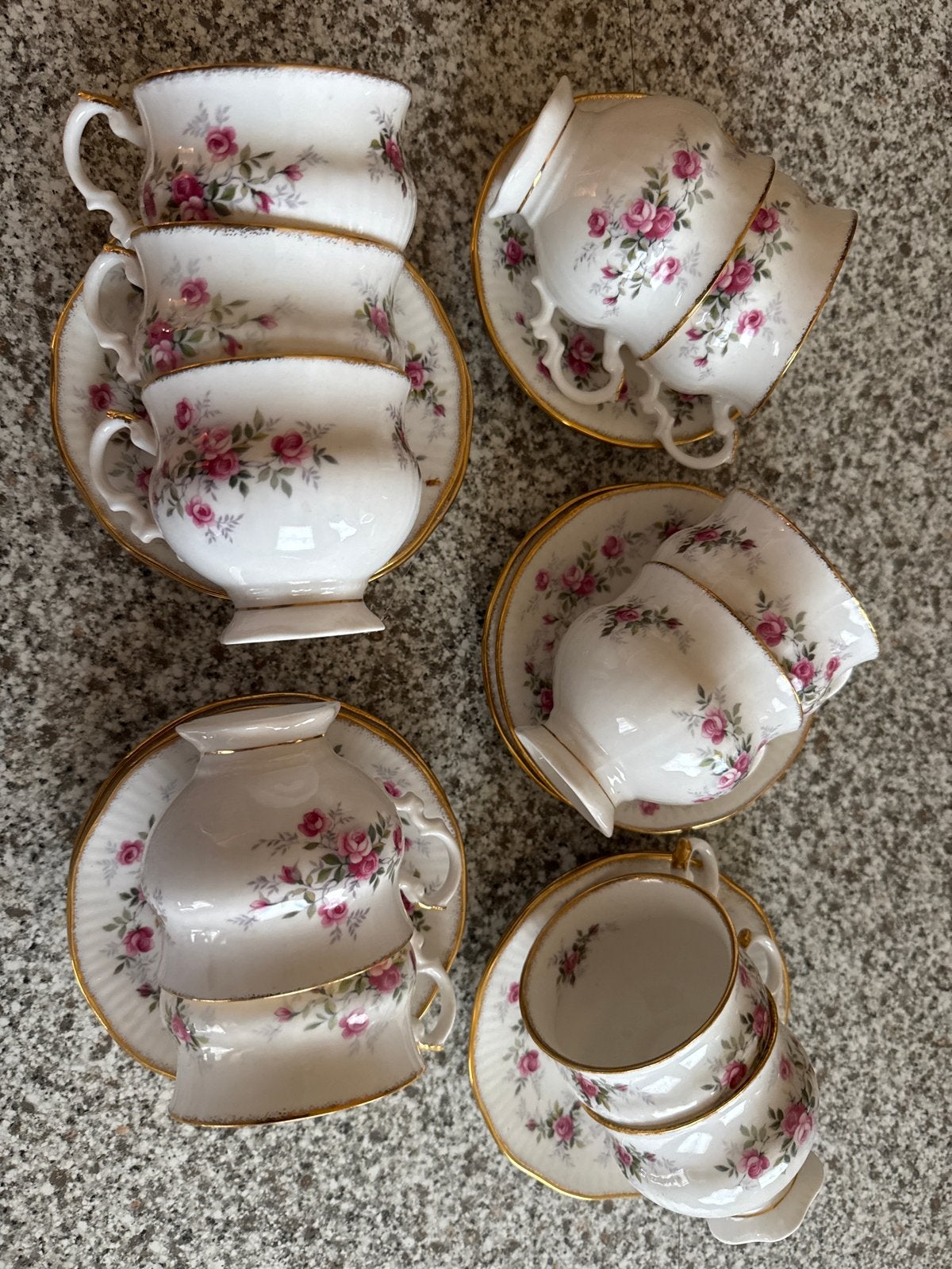 Elizabethan Staffordshire Roze Roos Theekopjes en Schotels, Antiek en Kunst, Antiek | Servies los, Ophalen