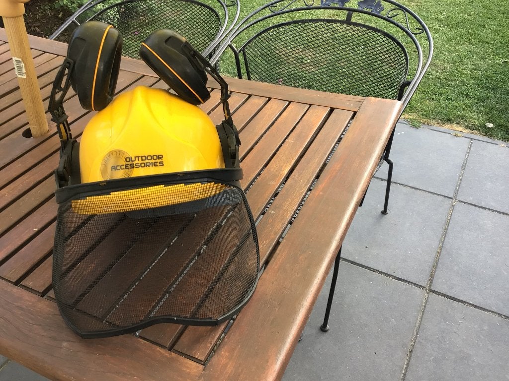 Veiligheidshelm met oorbeschermers, Doe-het-zelf en Verbouw, Veiligheidshelmen, Ophalen, Met vizier, Zo goed als nieuw