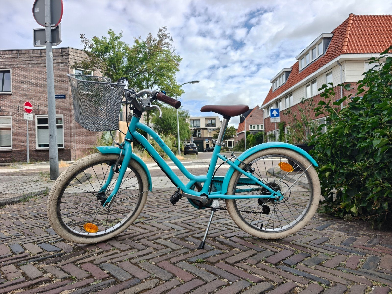 Kinderfiets B'twin 500 – 20 inch – 6-9 jaar – Lichtblauw, Ophalen, Gebruikt, Velgrem, 20 inch of meer