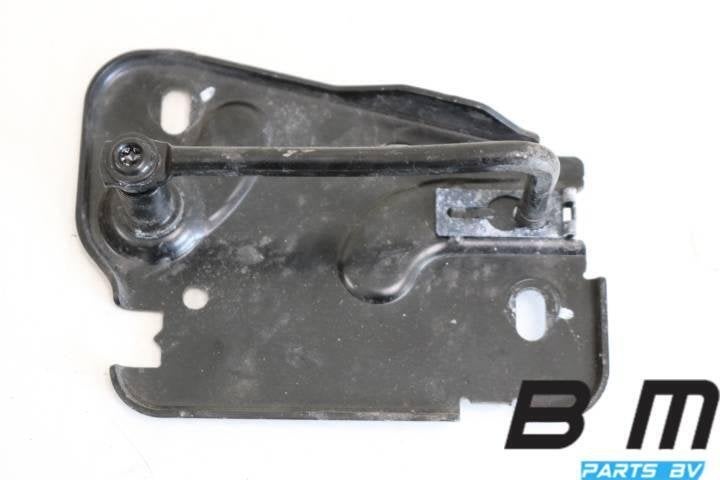 Slotbeugel motorkap rechts VW Arteon LI7F 8S0823186C, Gebruikt