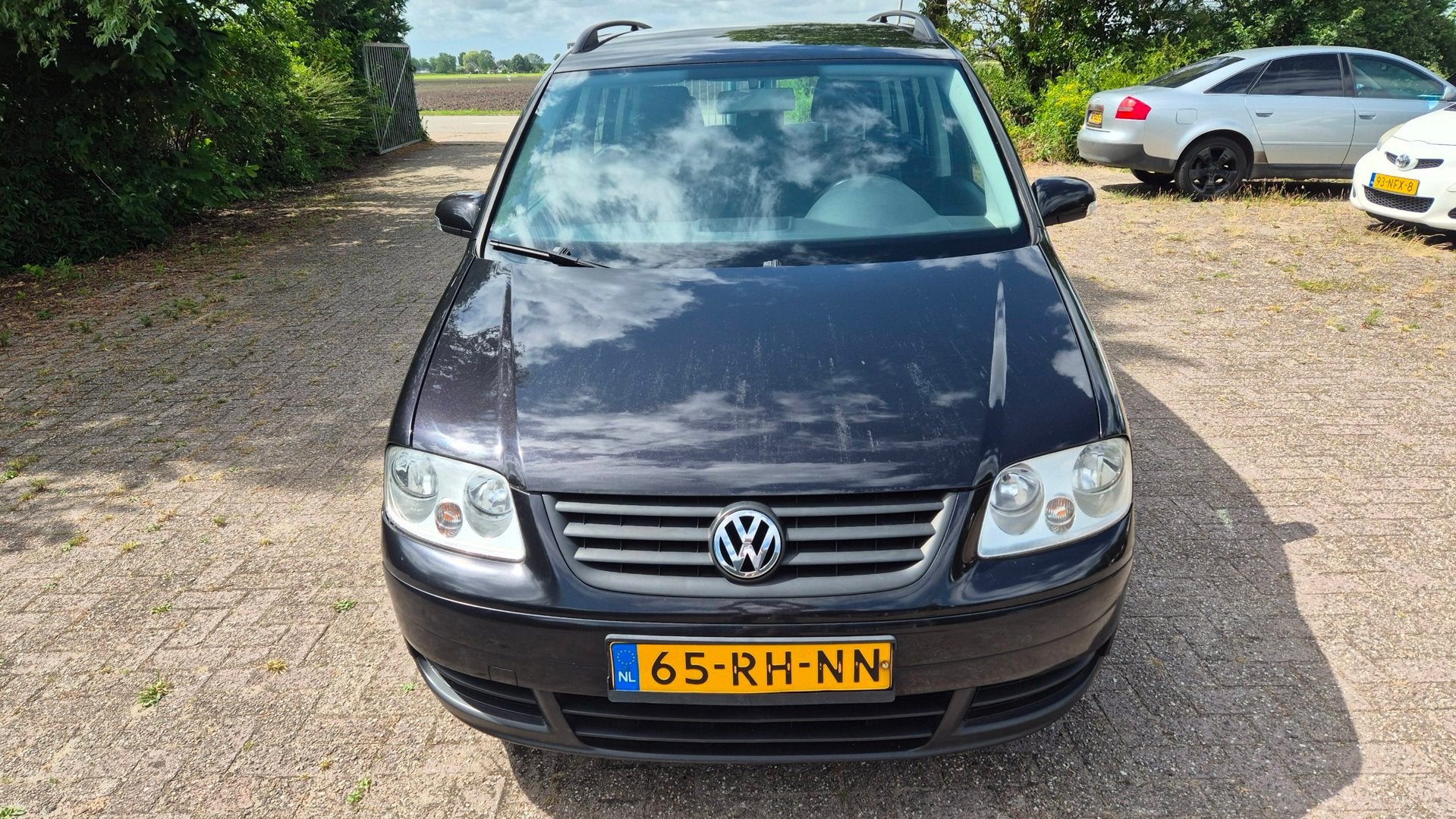 Volkswagen Touran 1.6 Business KOUDE AIRCO APK, 4 cilinders, Zwart, Handgeschakeld, Euro 4