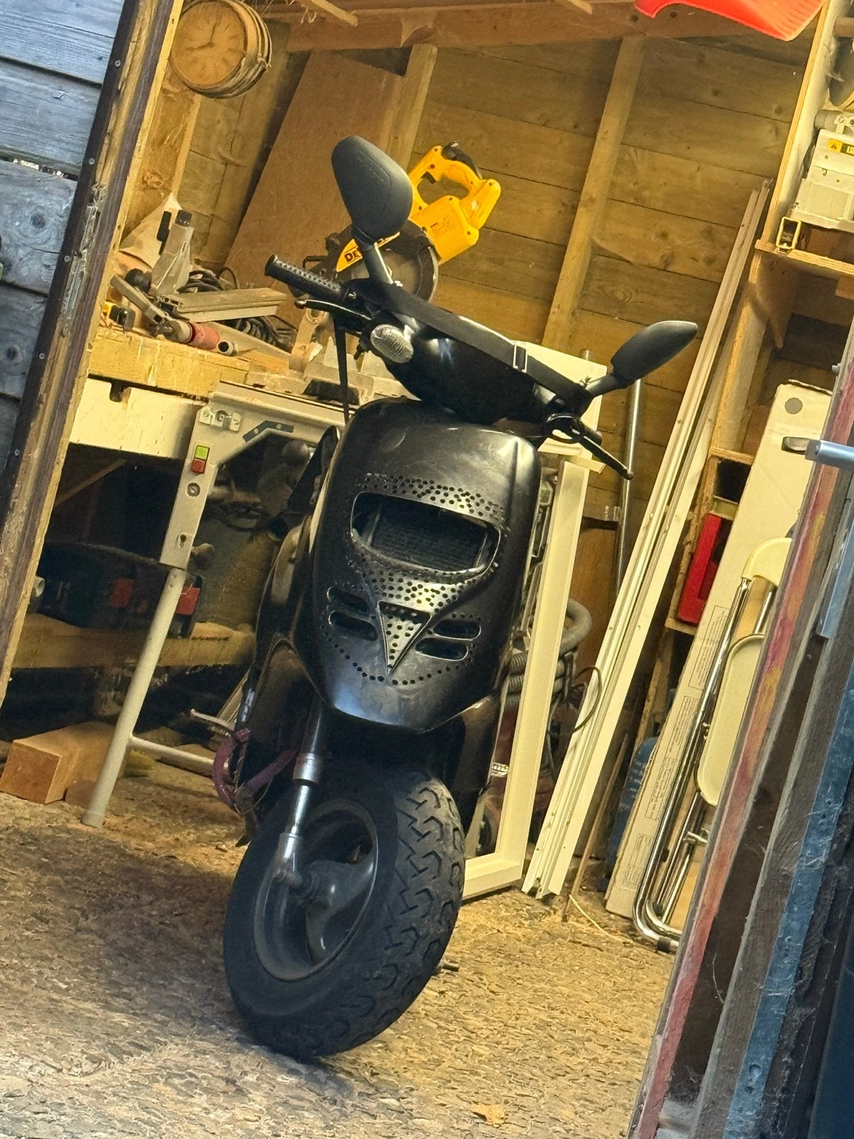Typhoon 183cc LC - Motorisch top, gereviseerd, Ophalen, Maximaal 45 km/u, Zo goed als nieuw, 183 cc
