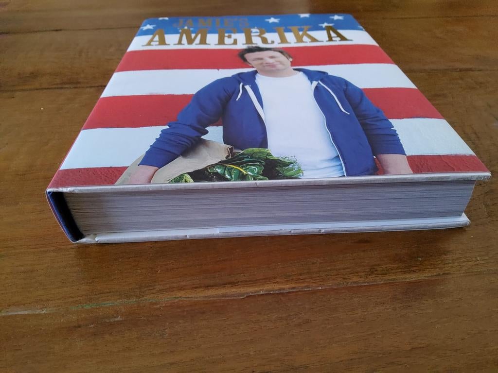 Jamie Oliver - Jamie's Amerika, Boeken, Kookboeken, Ophalen of Verzenden, Zo goed als nieuw, Jamie Oliver