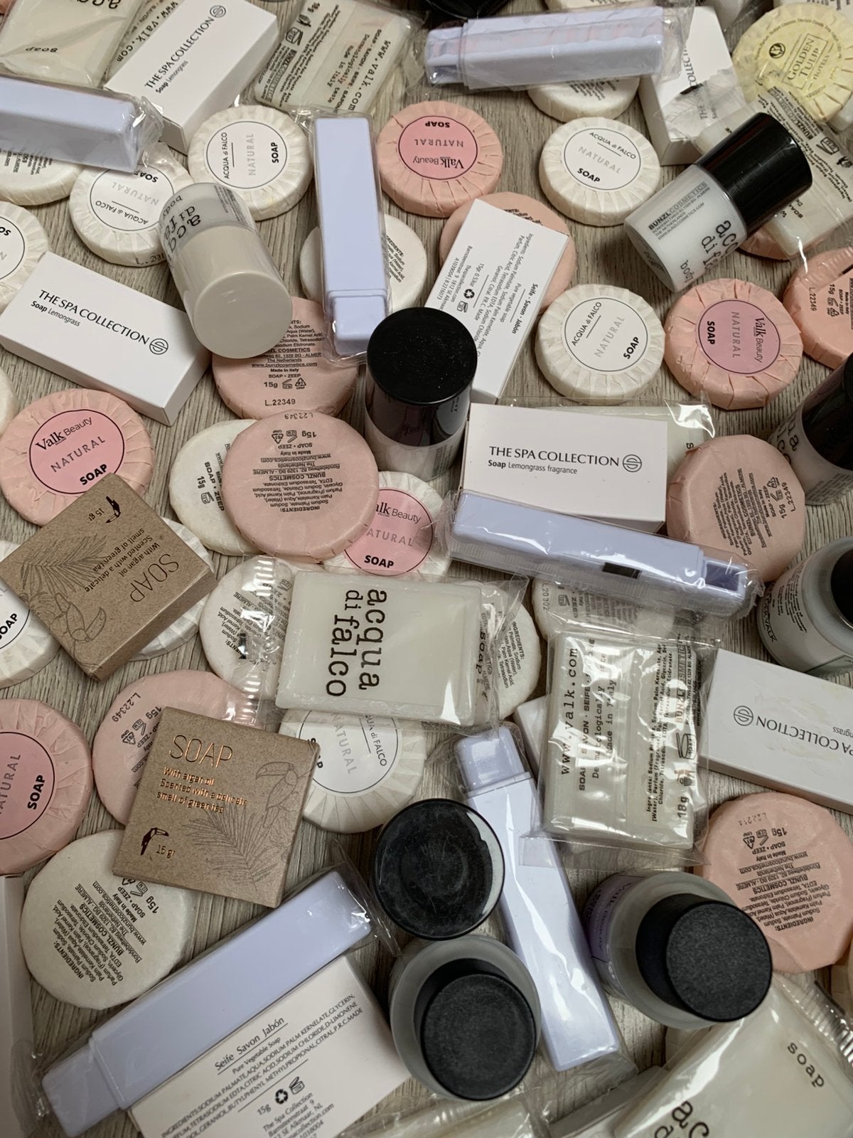 145 Hotelzeepjes 20 tandenborstels enz. totaal 175 items., Ophalen, Nieuw, Overige typen