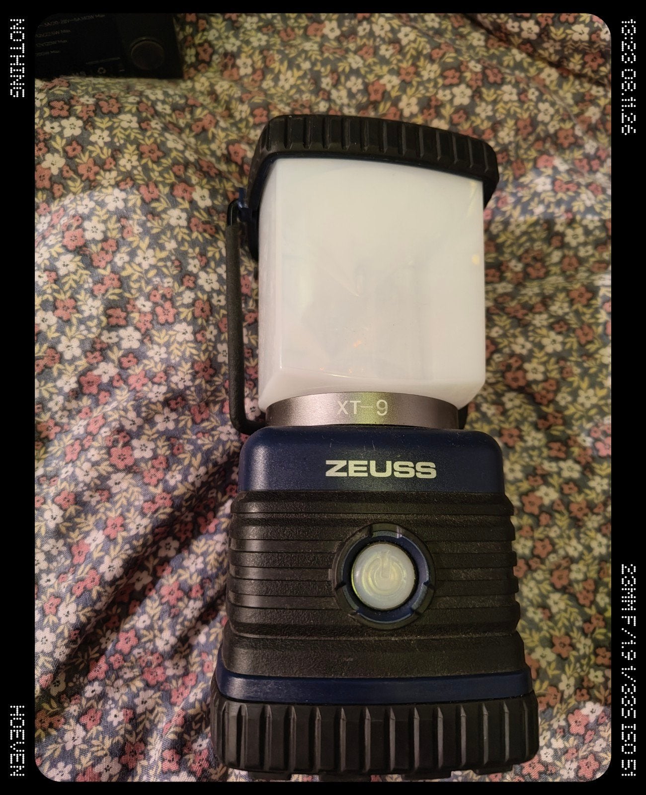 Zeuss XT-9 LED Campinglamp\powerbank, Ophalen of Verzenden, Zo goed als nieuw, Accu