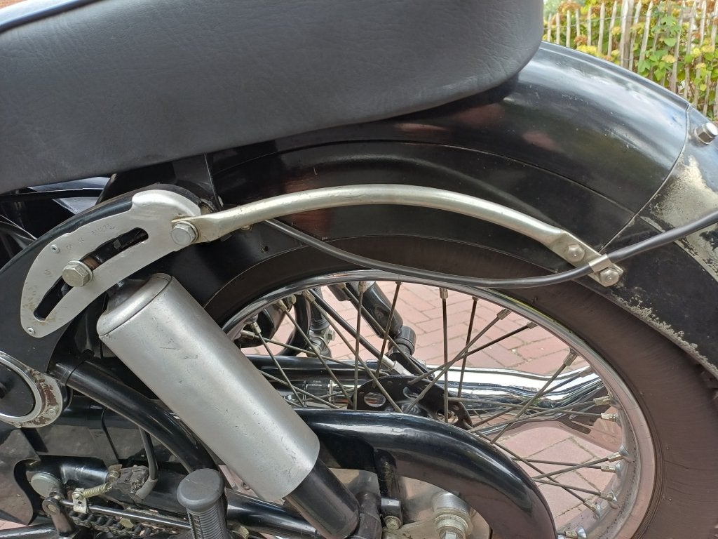 VELOCETTE achterspatbord beugel origineel, Ophalen of Verzenden