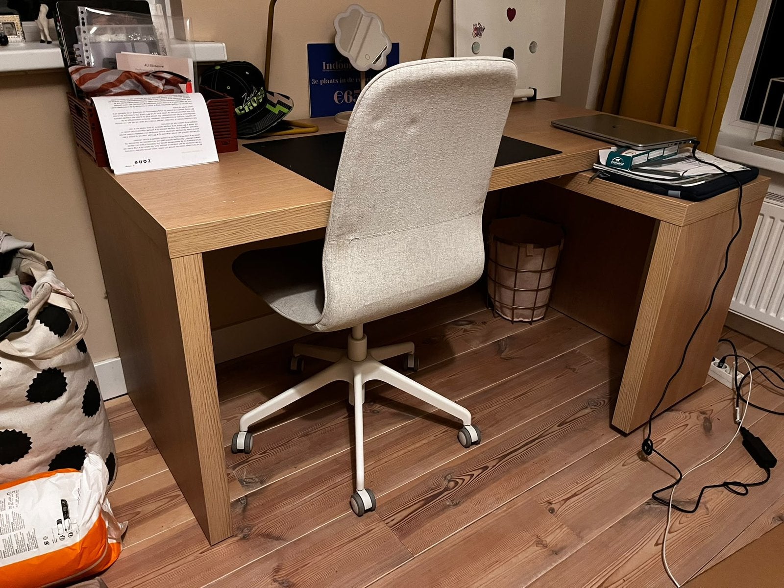 Ikea Malm bureau met uittrekbaar zijblad, Ophalen, Gebruikt, IKEA, Hoekbureau