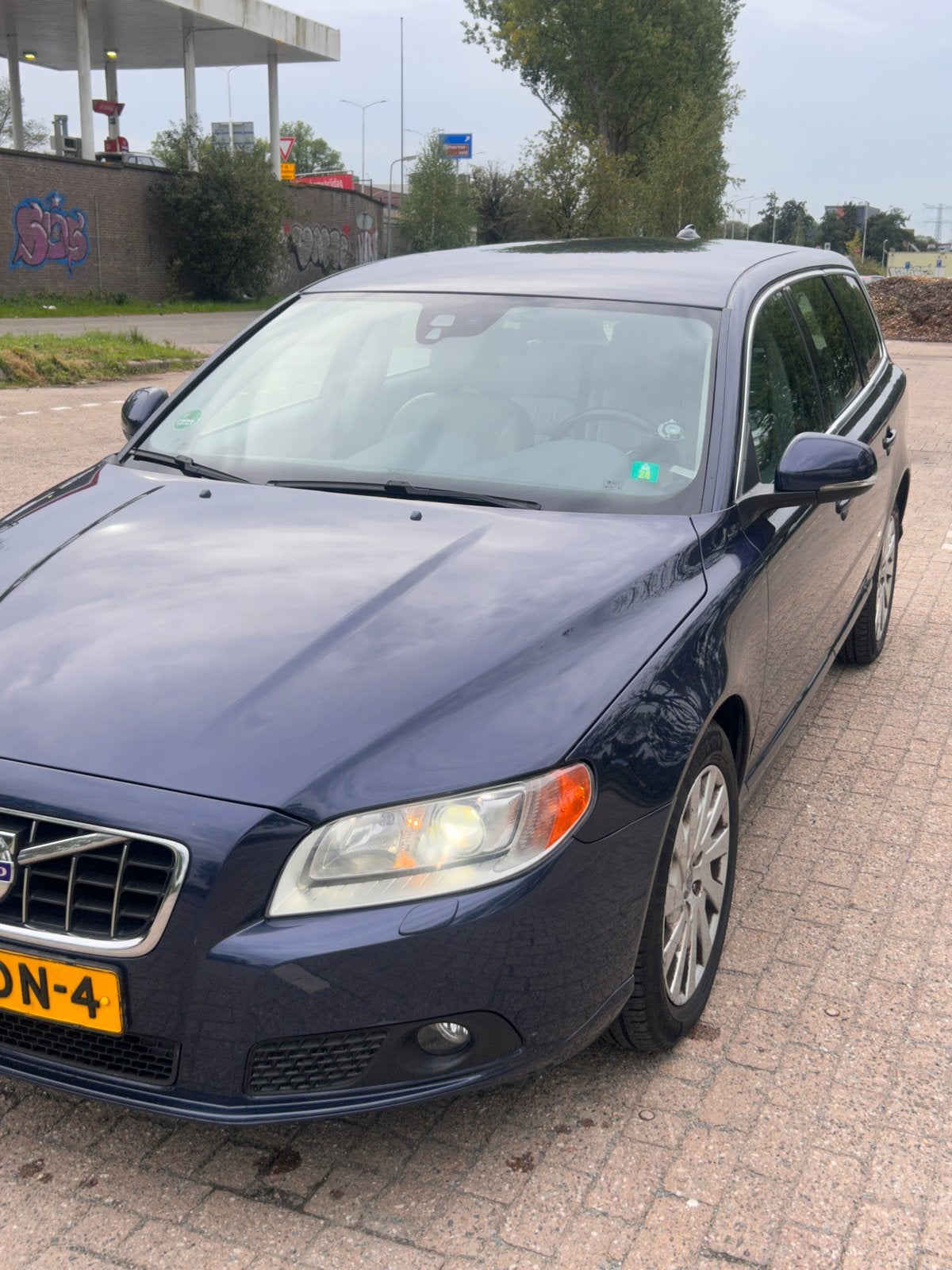 Volvo V70 T4  Aut  Blauw motor 108.000km gelopen, 1596 cc, 4 cilinders, Stationwagon, Particulier