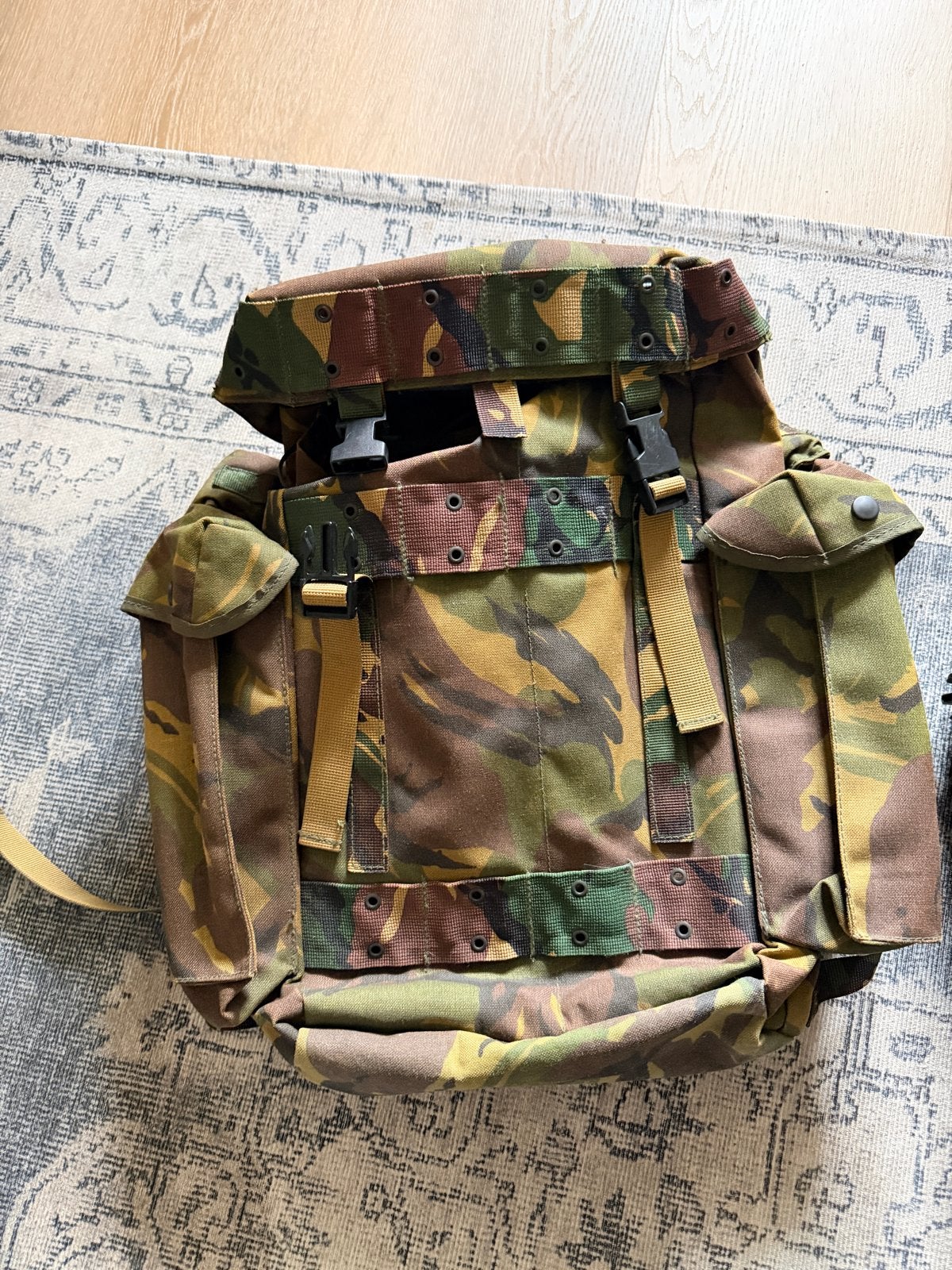 KL Rugzak Camouflage - Vintage Militaire Backpack, 40 cm of meer, Gebruikt, Ophalen of Verzenden, Trekking