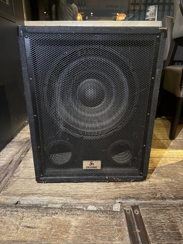 Devine B115A MKII, Gebruikt, 120 watt of meer, Front, Rear of Stereo speakers, Ophalen