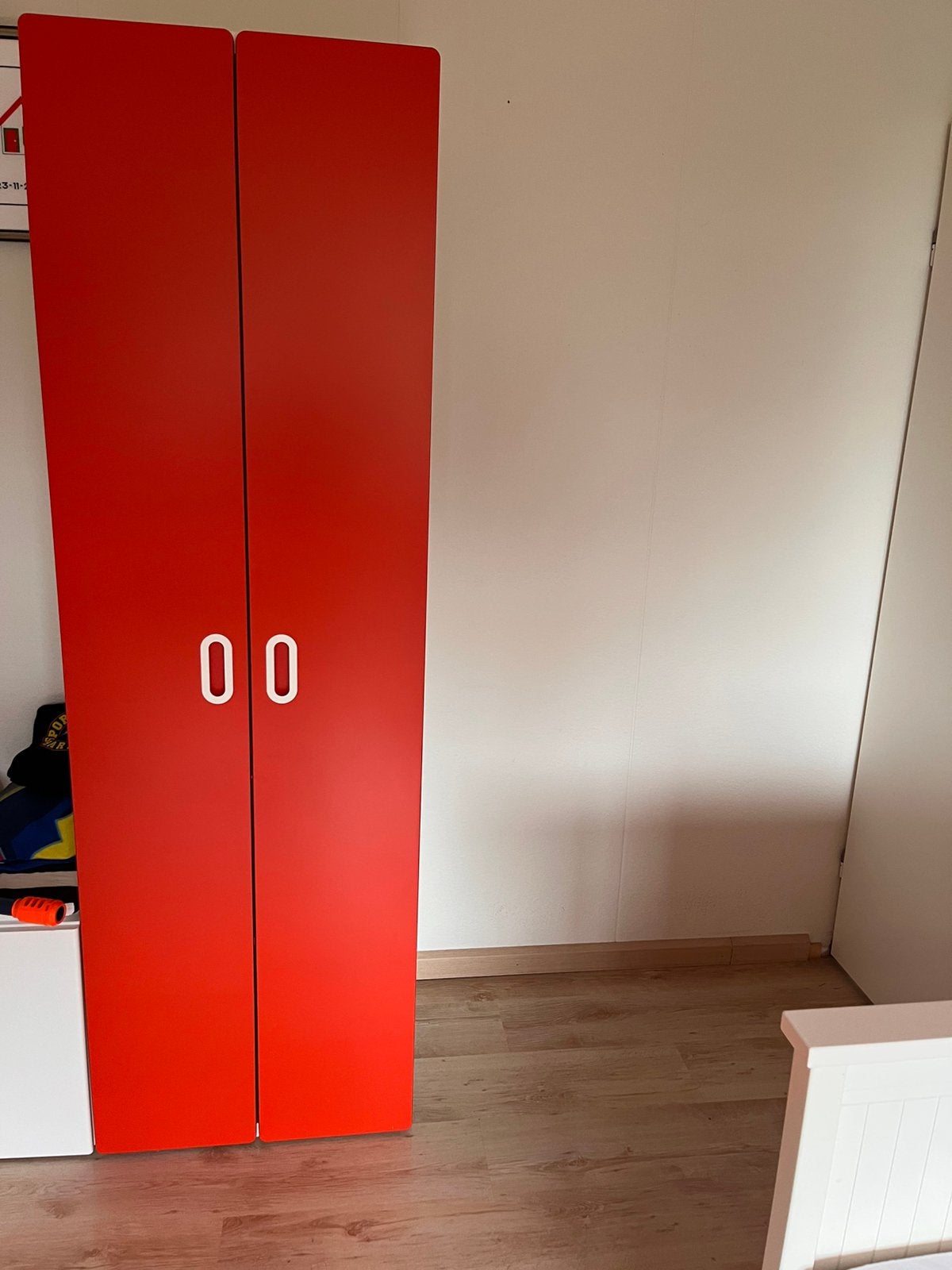 Rode Ikea kasten, Ophalen, Zo goed als nieuw