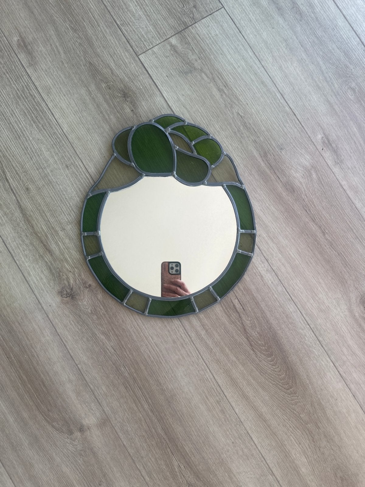 Uniek glas-in-lood spiegel, handgemaakt, groen, Antiek en Kunst, Ophalen of Verzenden, Overige vormen, Minder dan 50 cm, Minder dan 100 cm