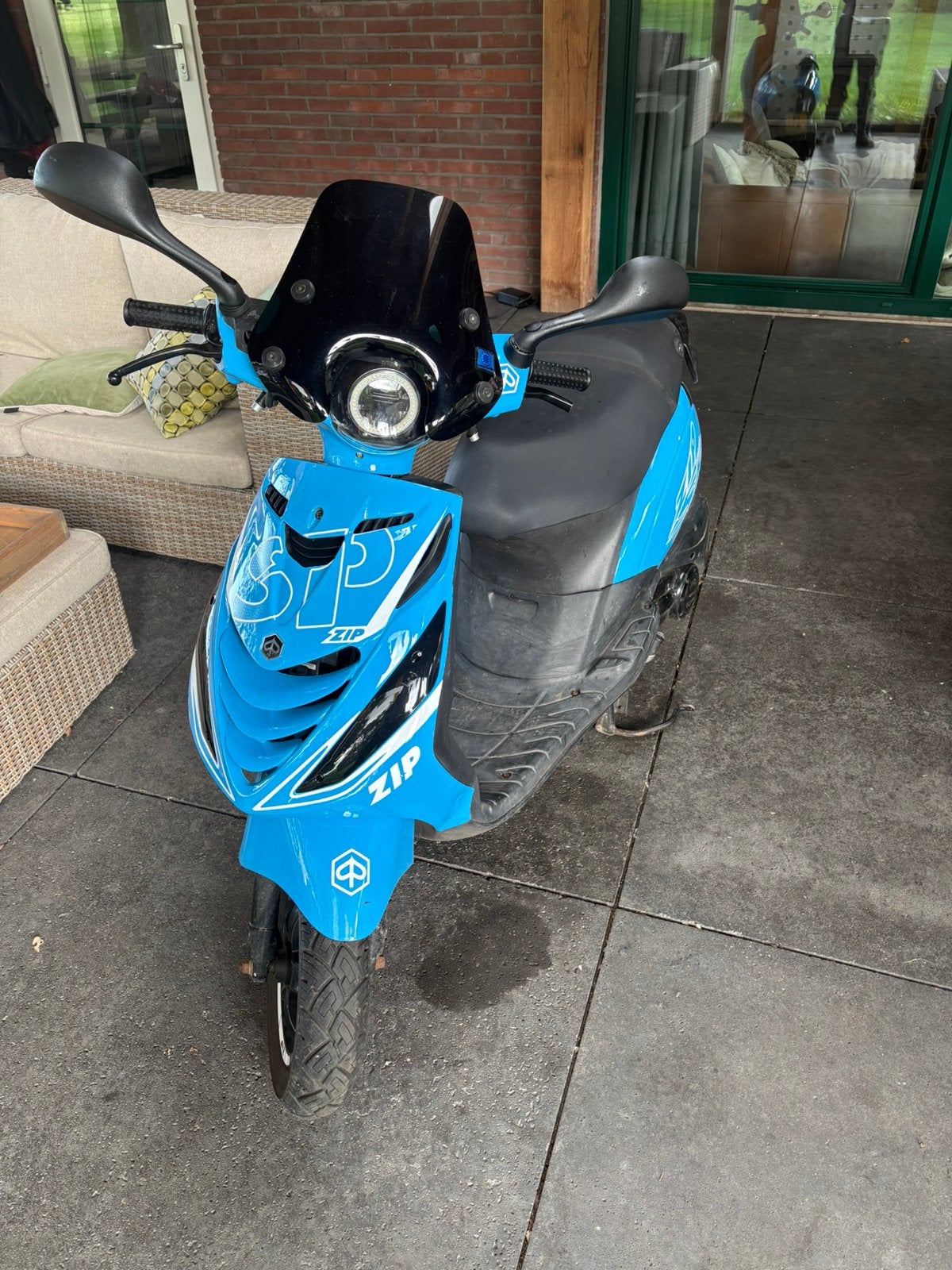 Piaggio zip 50cc 4takt 2022, Fietsen en Brommers, Ophalen, Gebruikt, Maximaal 45 km/u, Zip