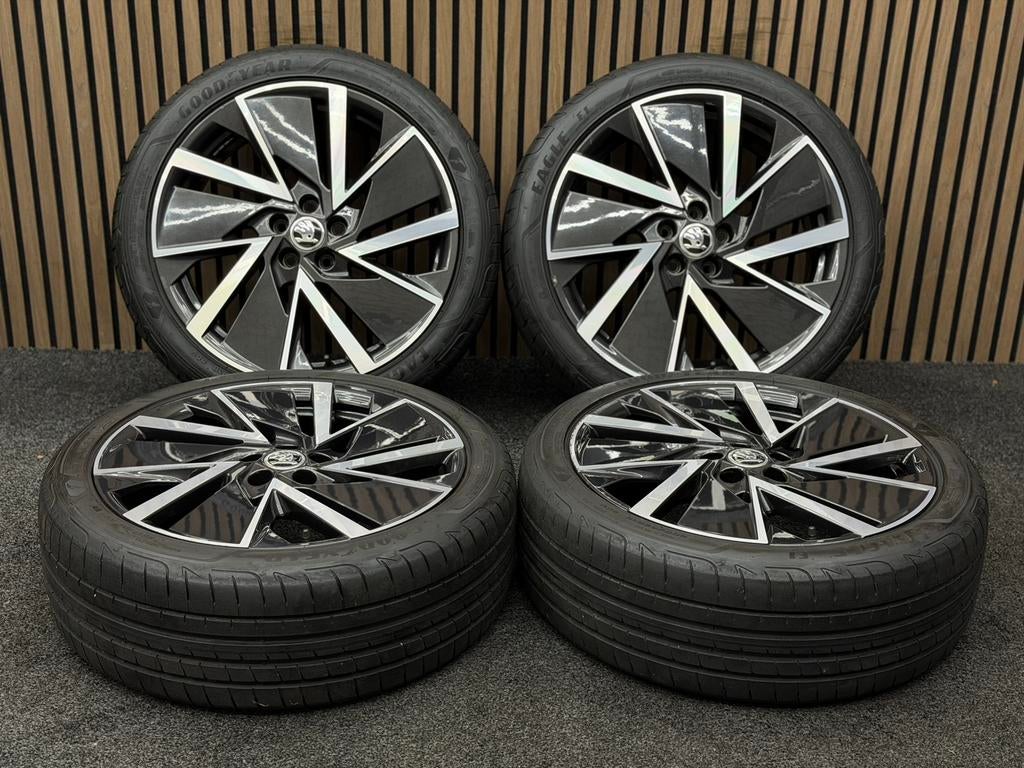 Originele 18 inch Skoda Scala Vega Aero 5x100 ET39 Goodyear, Auto-onderdelen, Banden en Velgen, Ophalen, 18 inch, ., Banden en Velgen