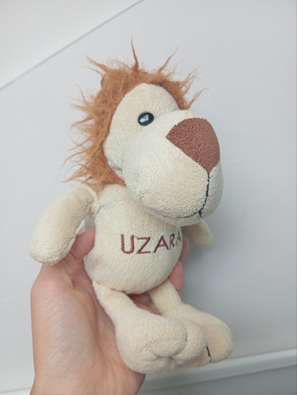 Schattige knuffel leeuw UZARA, Kinderen en Baby's, Speelgoed | Knuffels en Pluche, Ophalen of Verzenden, Beige, Leeuw