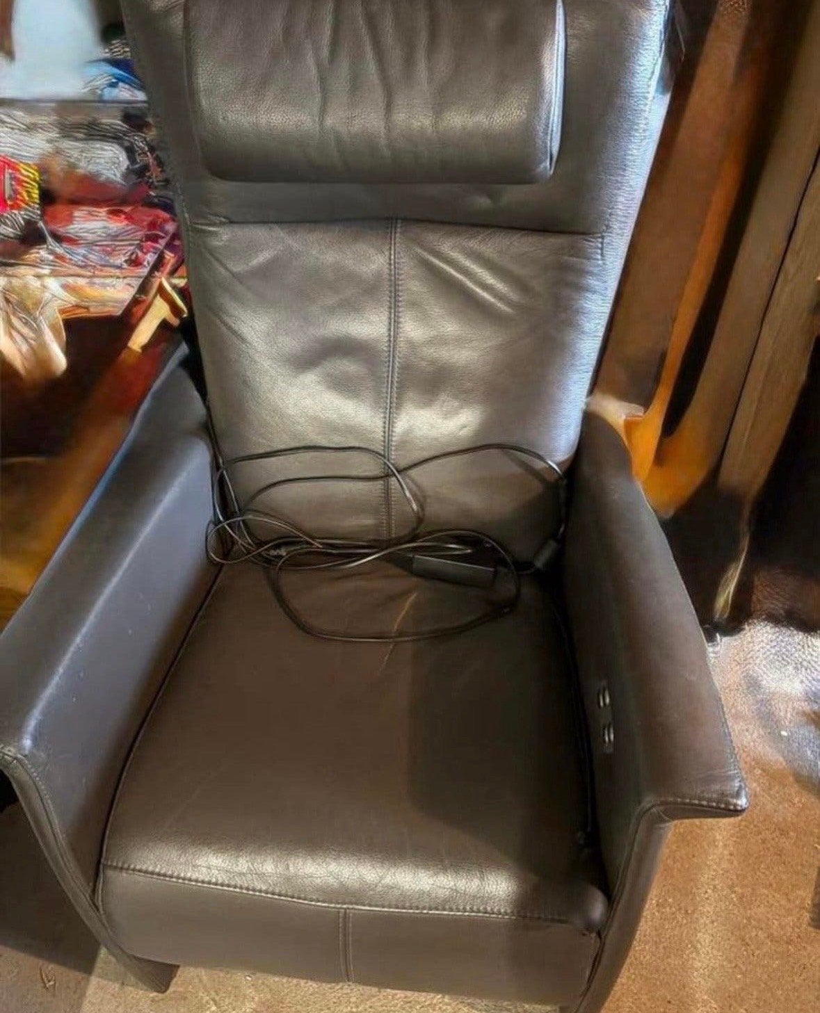 Comfortabele relaxfauteuil van Prominent, Ophalen, Gebruikt, Leer, 75 tot 100 cm