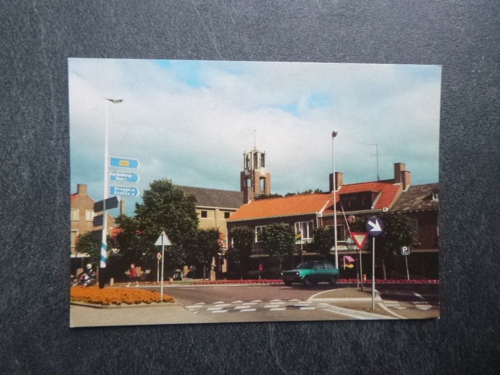 Oostburg, Raadhuisplein/auto, Verzenden, 1980 tot heden, Ongelopen, Noord-Brabant