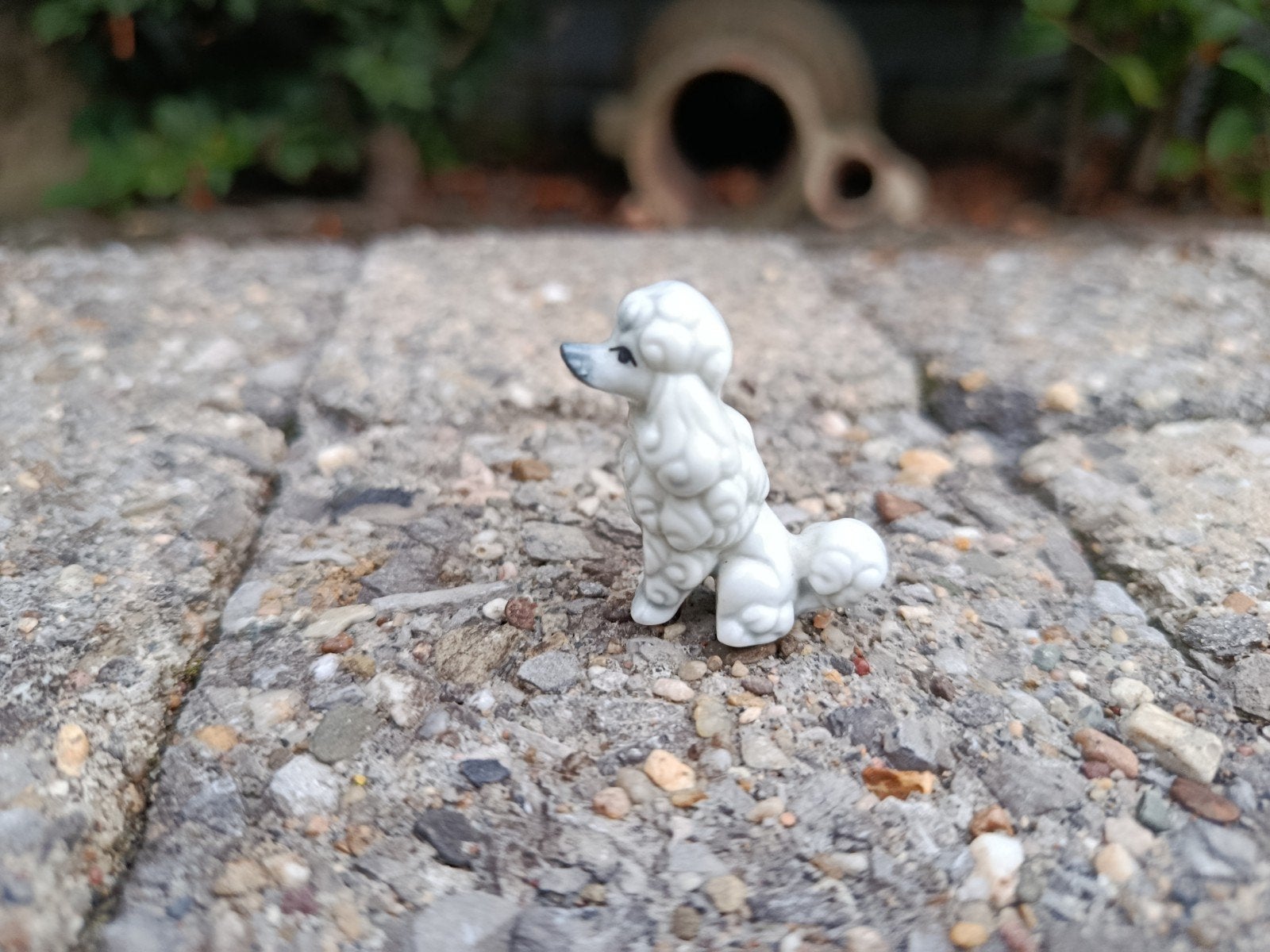 Miniatuur Poedel Beeldje, Ophalen