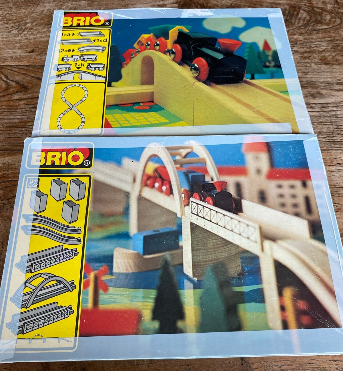 Brio Treinset met Brug en Locomotieven, 2 dozen, Ophalen of Verzenden, Zo goed als nieuw, Overige typen