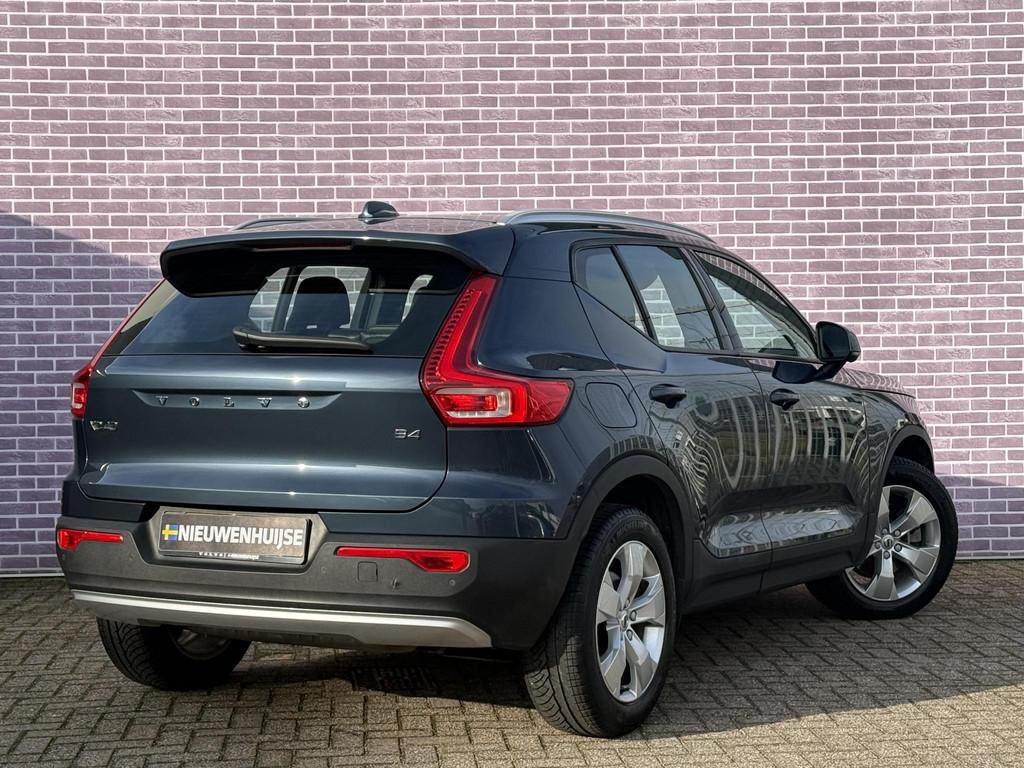 Volvo XC40 2.0 B4 Business Pro LED | verwarmde voorstoelen |, Auto's, Volvo, Euro 6, 4 cilinders, 1969 cc, Blauw