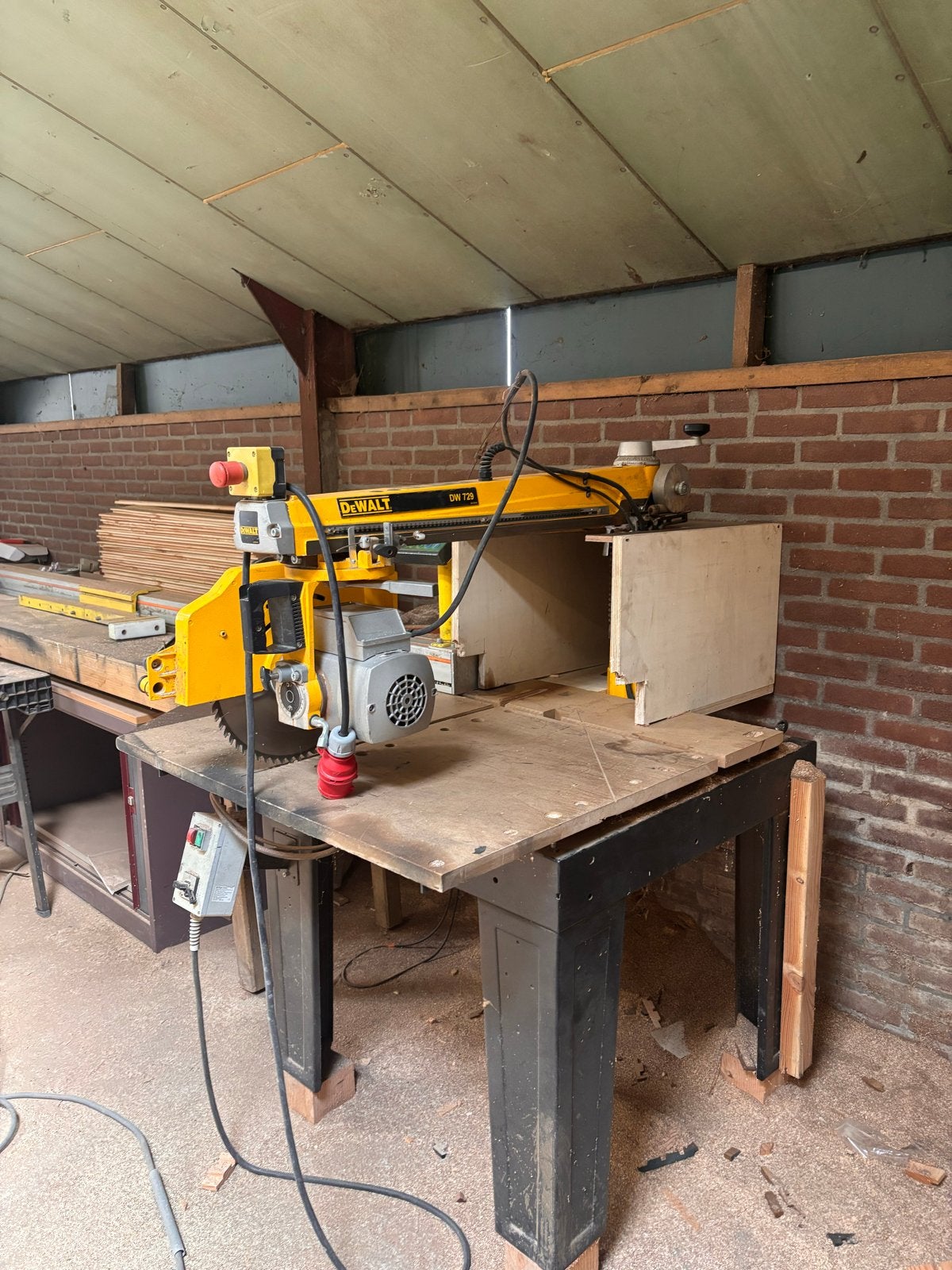 DeWALT DW729 radiaalafkortzaag, Doe-het-zelf en Verbouw, Ophalen, Gebruikt, Dewalt, 70 mm of meer
