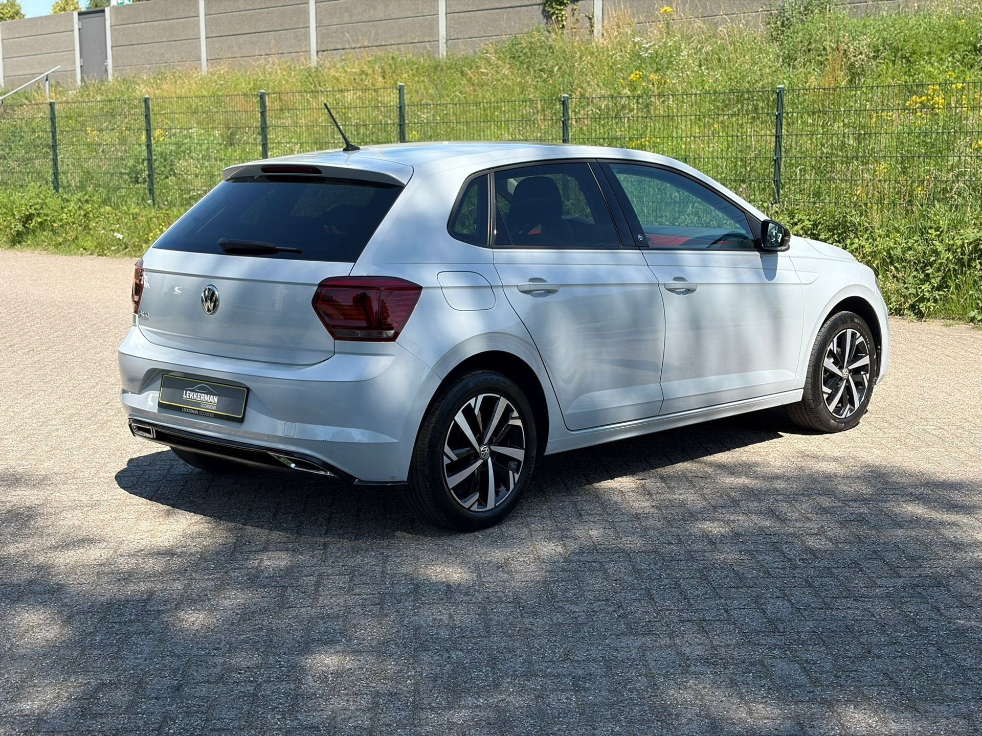 Volkswagen Polo 1.0 High Line BEATS I BLUETOOTH I PDC I CLIM, Auto's, Volkswagen, 1005 kg, Gebruikt, Wit, Origineel Nederlands