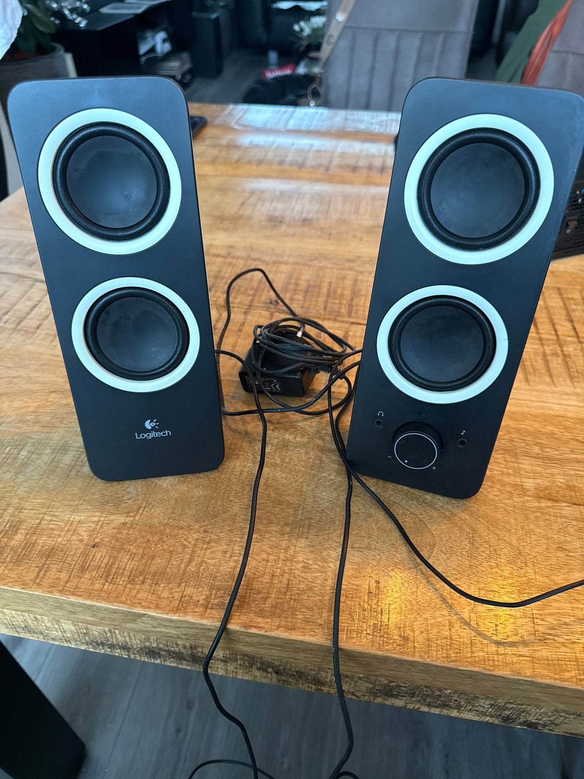 Logitech Z200 Stereo Speakers - Zwart, Stereo speakers, Gebruikt, Logitech, Ophalen of Verzenden