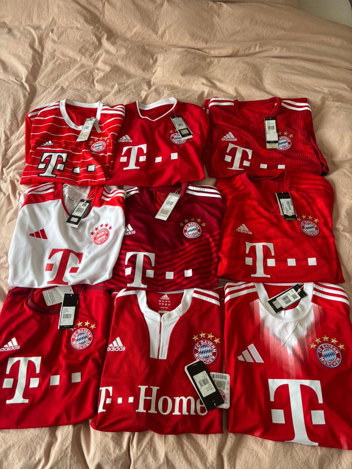 9x Bayern munchen adidas kit collection L bnwt, Ophalen of Verzenden, Nieuw, Buitenlandse clubs, Shirt