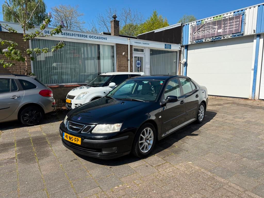 Saab 9-3 Sport Sedan 1.8t Vector, Auto's, 1998 cc, 4 cilinders, 150 pk, Leder en Stof