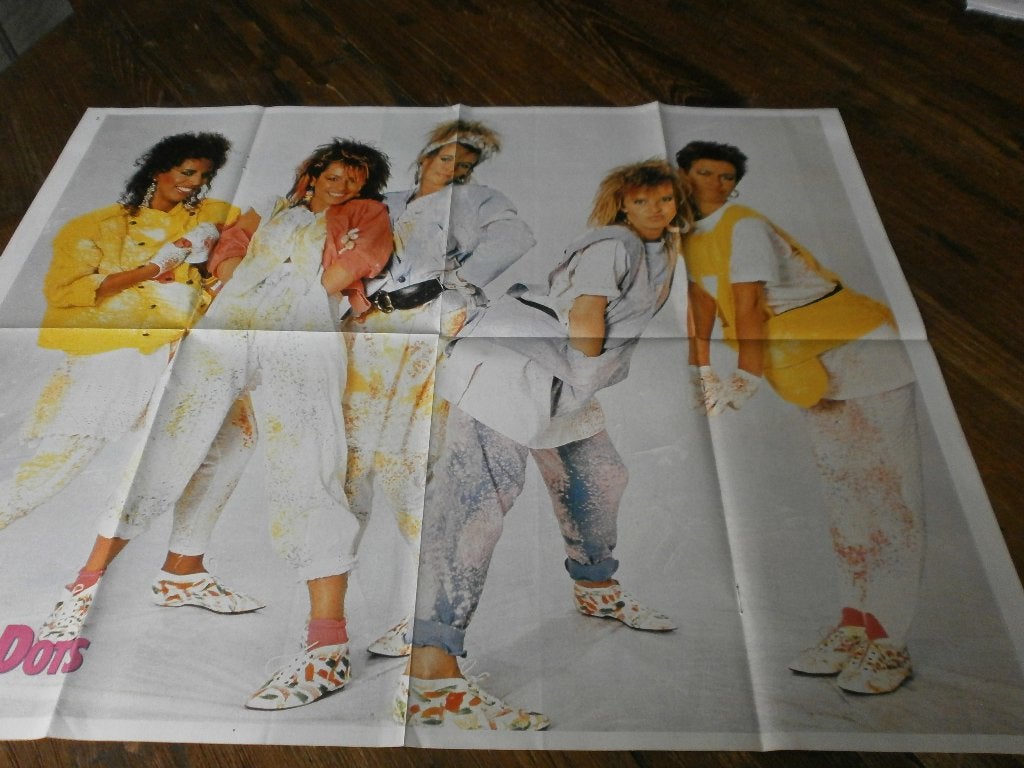 Leuke xl poster jr 80  Dolly Dots / Sylvester Stallone RAMBO, Verzenden, Zo goed als nieuw, A1 t/m A3, Muziek