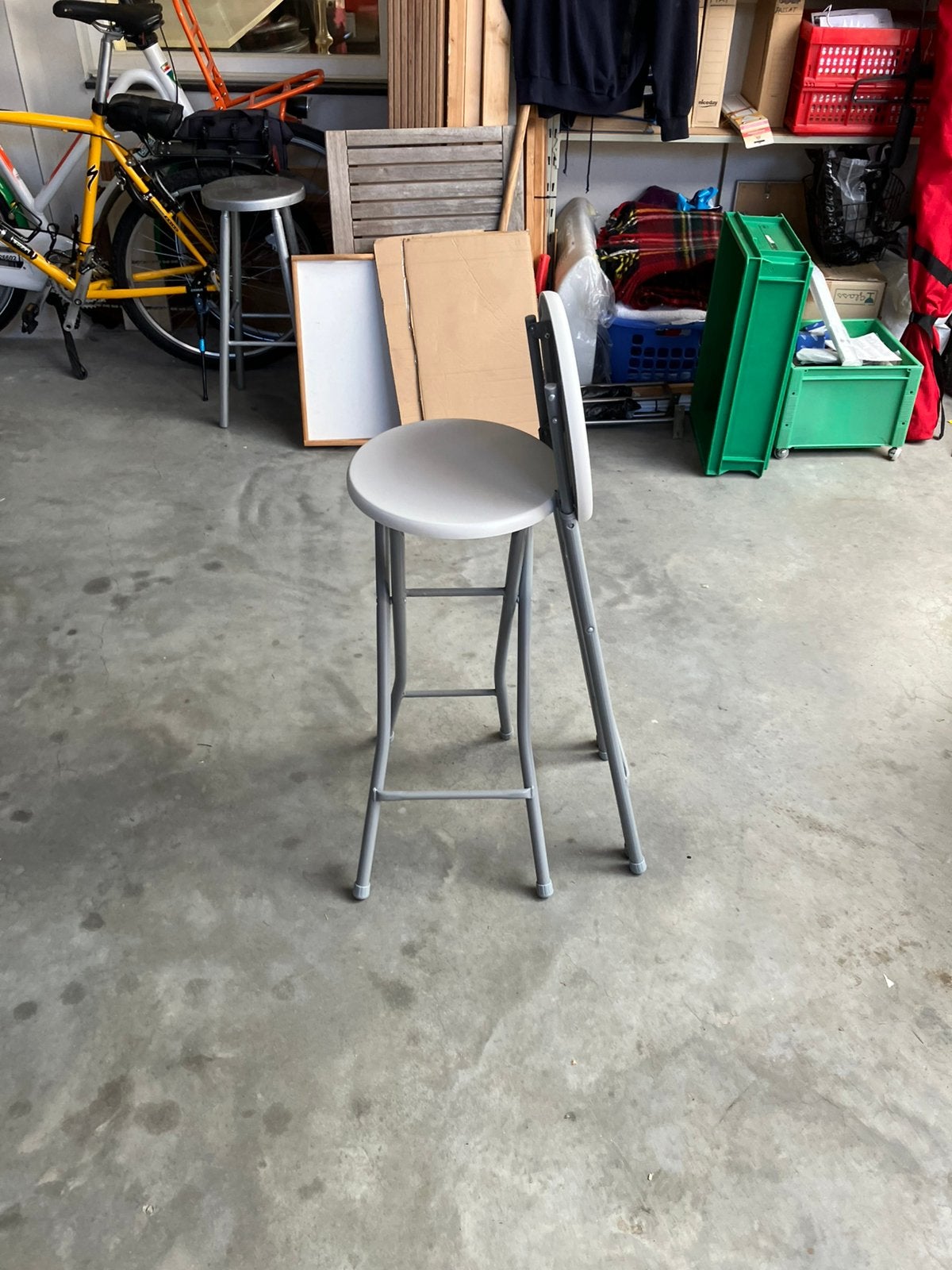 Inklapbare barkruk 2 x metaal met kunststof zitting, Huis en Inrichting, Barkrukken, Ophalen, 60 tot 90 cm, Zo goed als nieuw