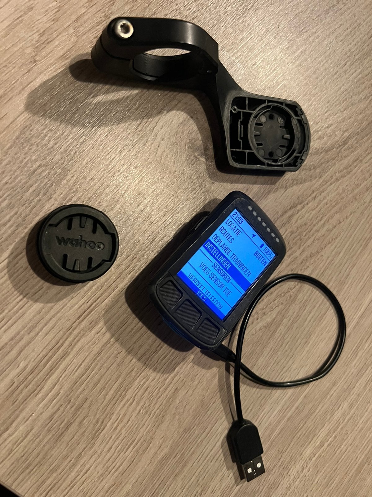 Wahoo Elemnt Bolt v1, Fietsen en Brommers, Fietsaccessoires | Fietscomputers, Ophalen of Verzenden, Zo goed als nieuw
