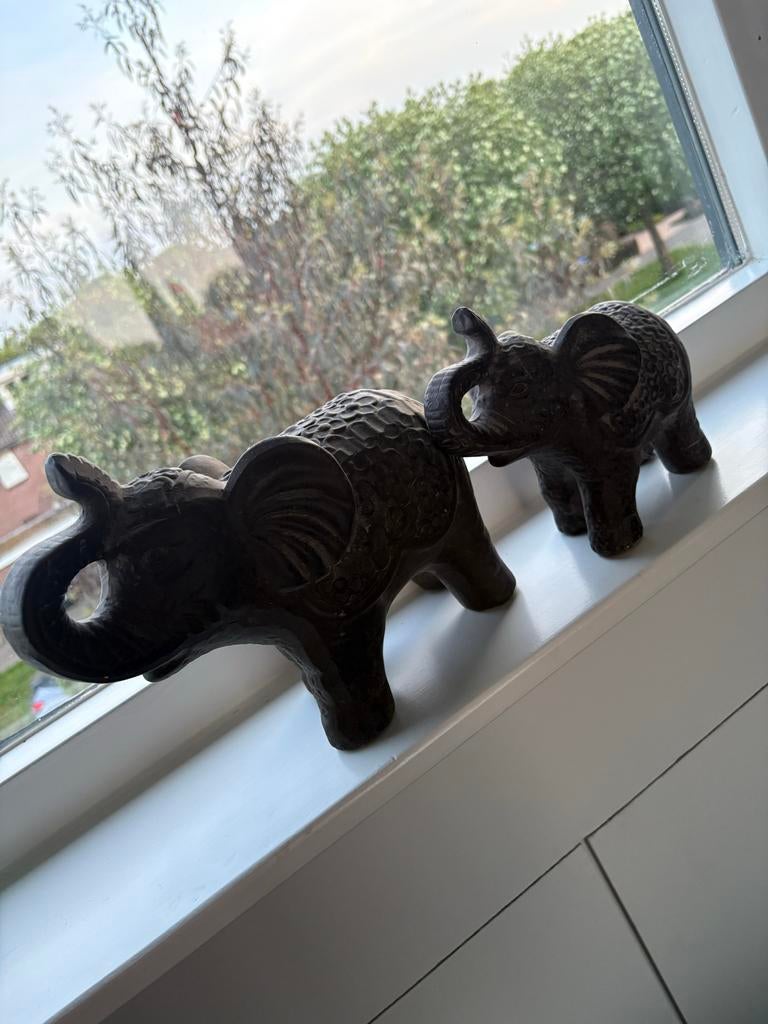 Decoratieve olifantenbeeldjes: Mama en kleine Olifant, Ophalen, Zwart, Steen/keramiek, Oosters