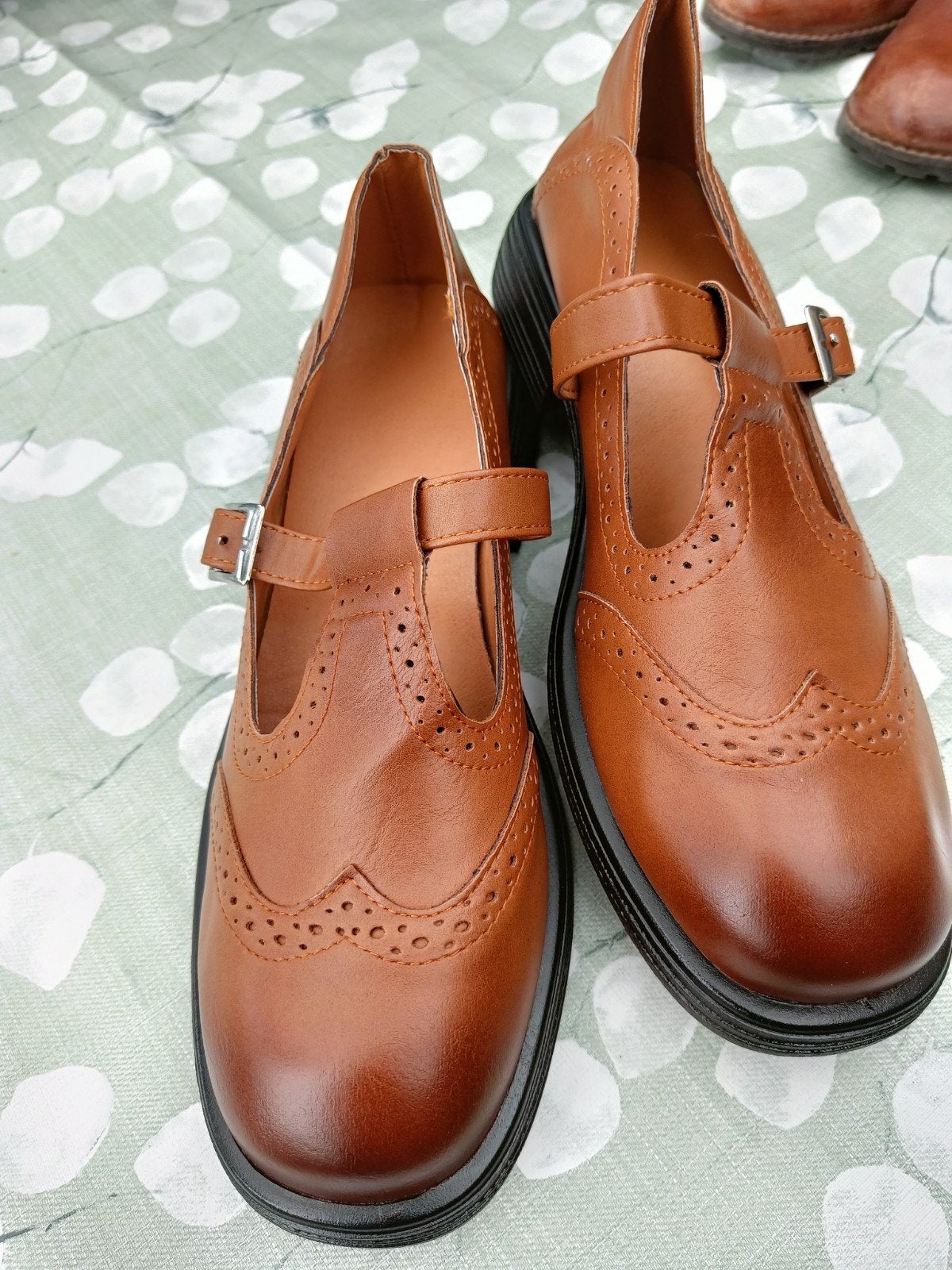 Schoenen maat 40, Kleding | Dames, Schoenen, Ophalen of Verzenden, Zo goed als nieuw, Sneakers of Gympen