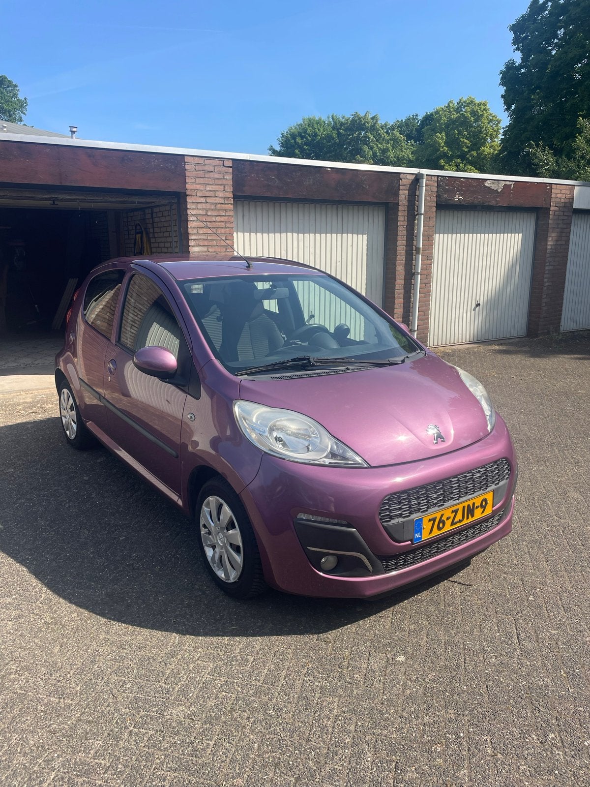 Peugeot 107 1.0 12V 5DR 2012, Voorwielaandrijving, Overige kleuren, 4 stoelen, Origineel Nederlands