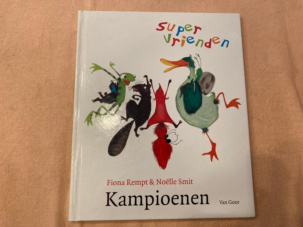 Super vrienden kampioenen fiona rempt noëlle smit boek!, Ophalen of Verzenden, Zo goed als nieuw, Noëlle smit, Fictie algemeen