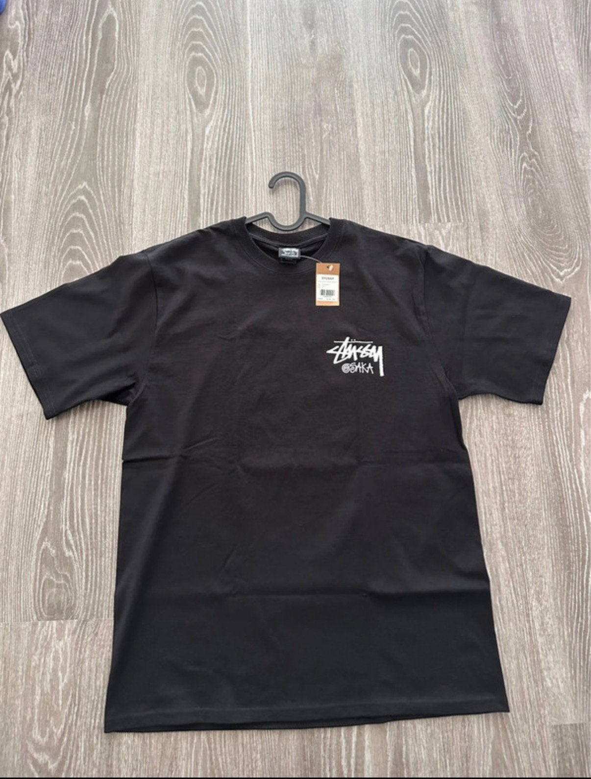 Stussy osaka tee - size M, Kleding | Heren, T-shirts, Ophalen of Verzenden, Nieuw, Maat 48/50 (M), Zwart