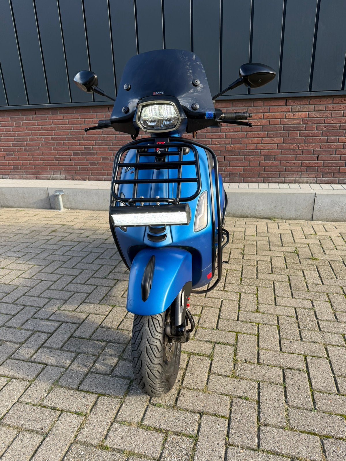Vespa sprint - 80CC - Akrapovic, Maximaal 45 km/u, Ophalen of Verzenden, Zo goed als nieuw
