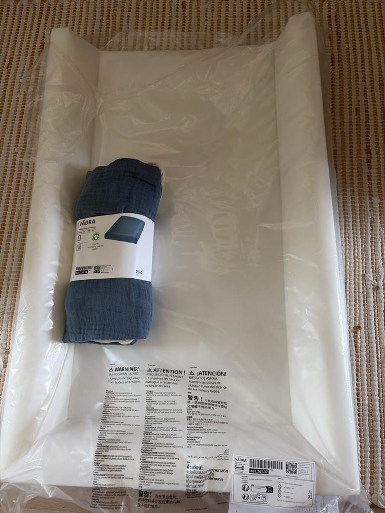 IKEA VÄDRA Aankleedkussen met hoes - Nieuw, Ophalen, Zo goed als nieuw, Kleed of Kussen