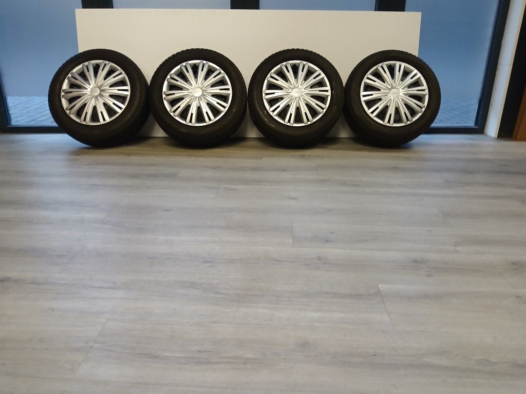 Winter Wielenset Suzuki Swift 2005-2010 15INCH staal!!, Auto-onderdelen, Ophalen, Gebruikt, 15 inch, 185 mm