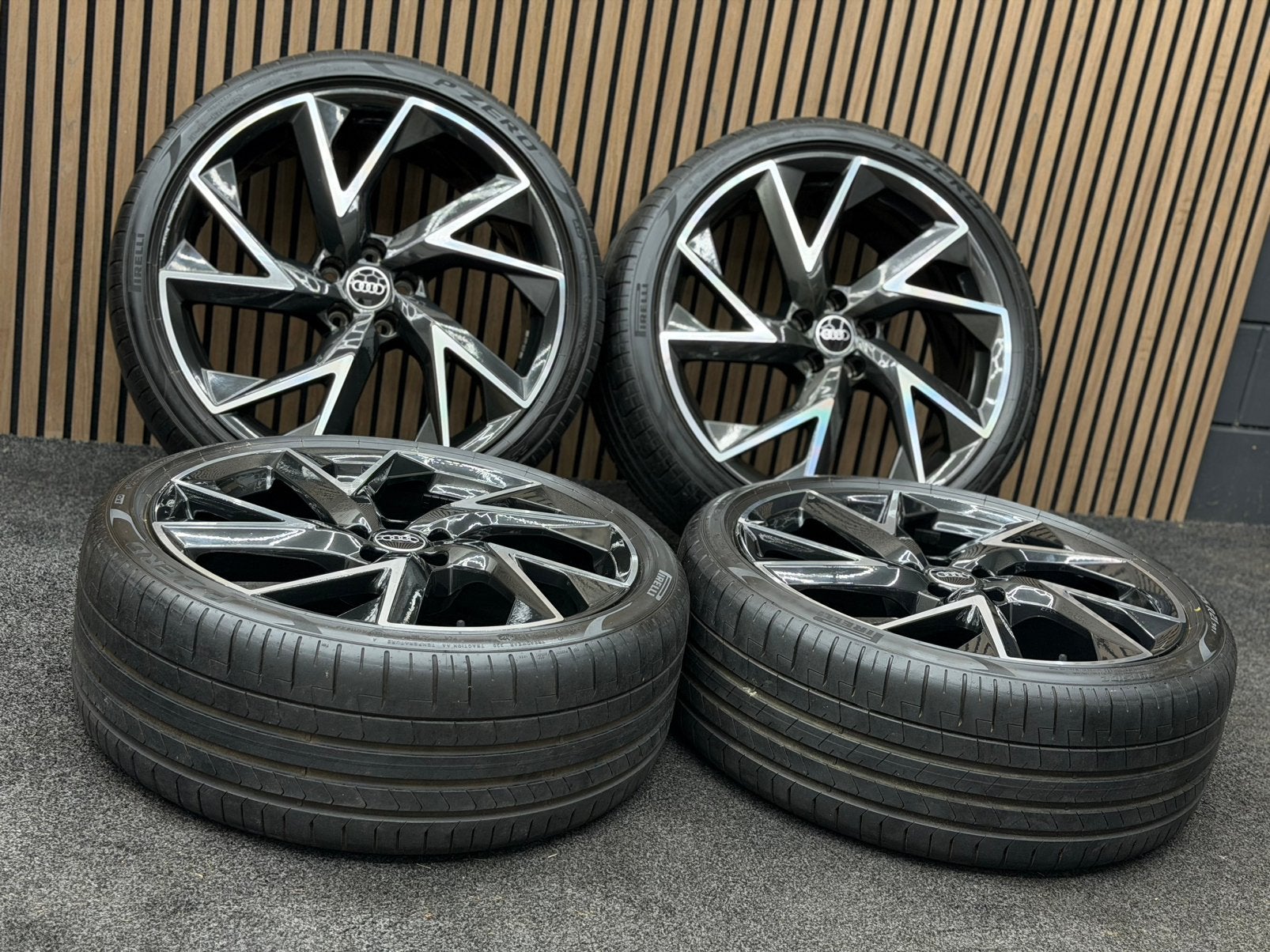 ZGAN! Originele 21 inch Audi RSQ3 Q3 5x112 ET38 Pirelli AO, Ophalen, 255 mm, ., Banden en Velgen